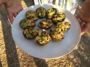 ketogén töltött avokádó